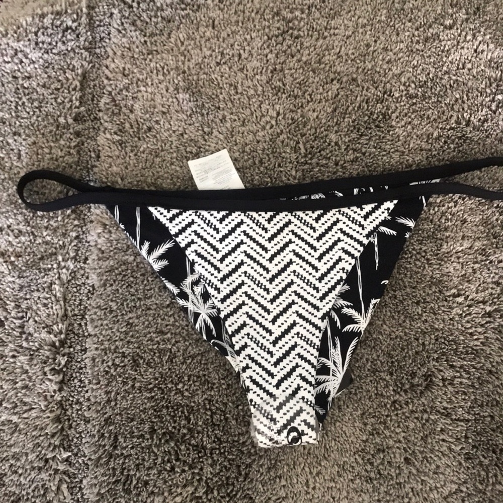 BIKINI BOTTOMS